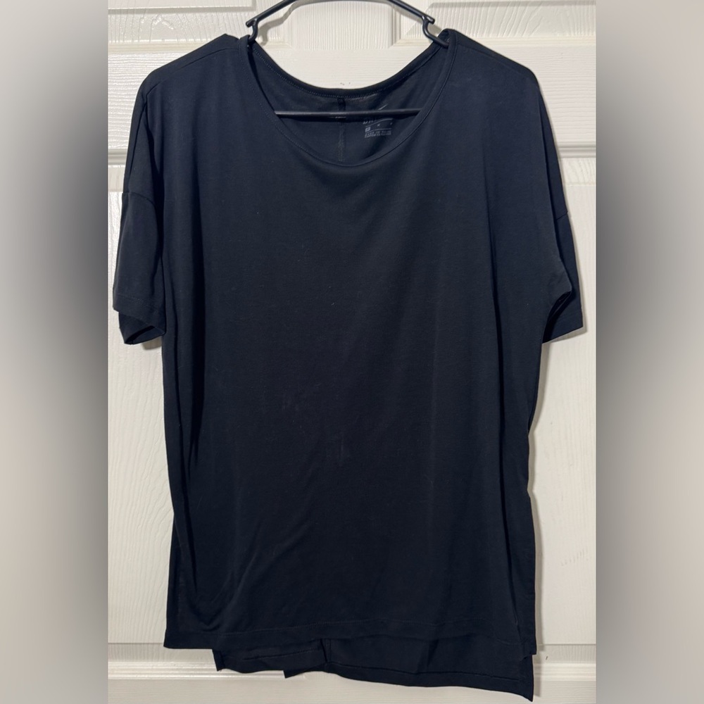 Women’s Nike Black Yoga Dri-Fit Tee M